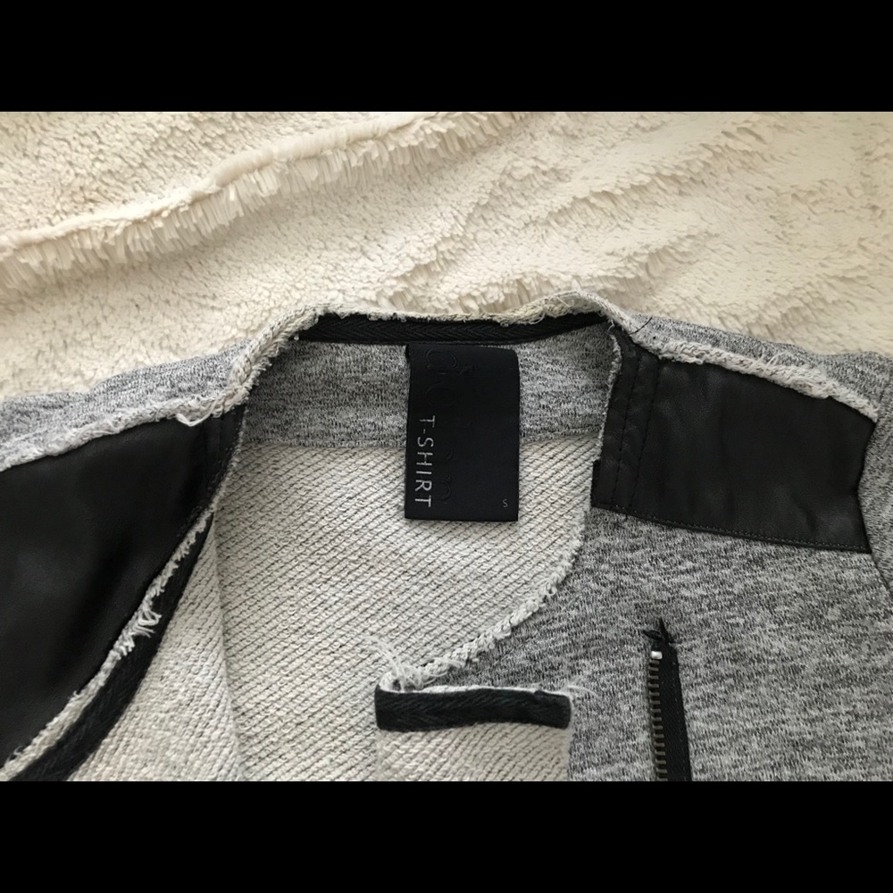 Tshirt brand, moto jacket sweater size small - Picture 4 of 8